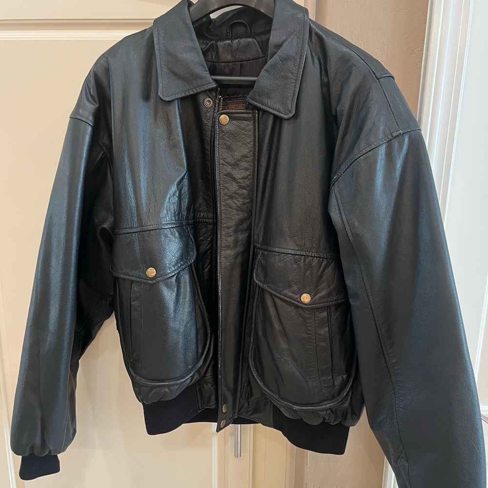 Wilson Black Leather Bomber Jacket Size L in Excellent Condition